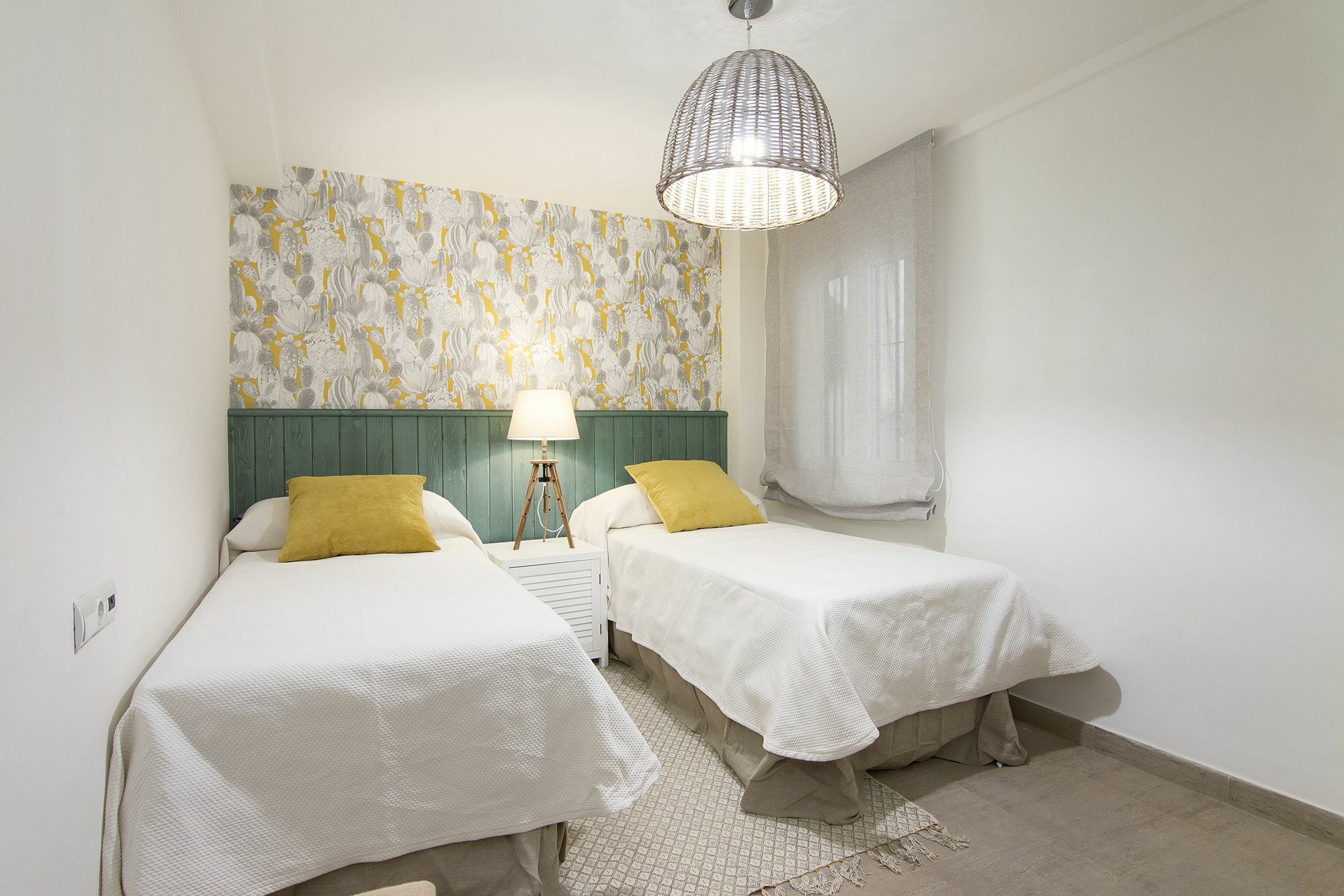 Chezmoihomes Cathedral Apartment 2Br กรานาดา ภายนอก รูปภาพ